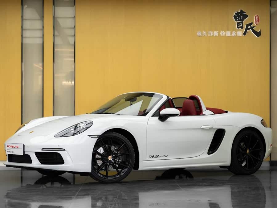 Discover undefined undefined Exterior Interior Images.Find all aspects and details of cars.