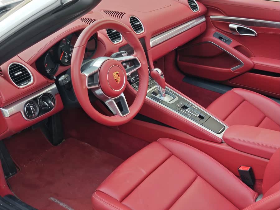 Discover undefined undefined Exterior Interior Images.Find all aspects and details of cars.
