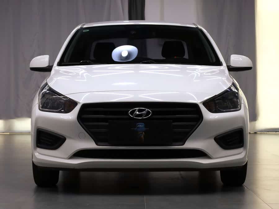 Discover undefined undefined Exterior Interior Images.Find all aspects and details of cars.