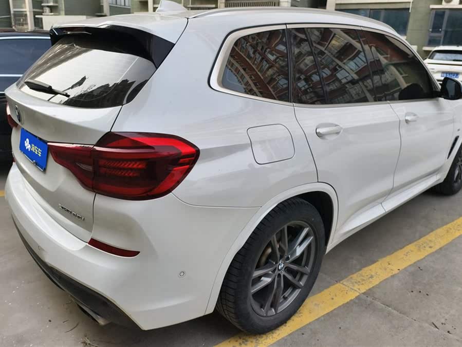 Discover undefined undefined Exterior Interior Images.Find all aspects and details of cars.
