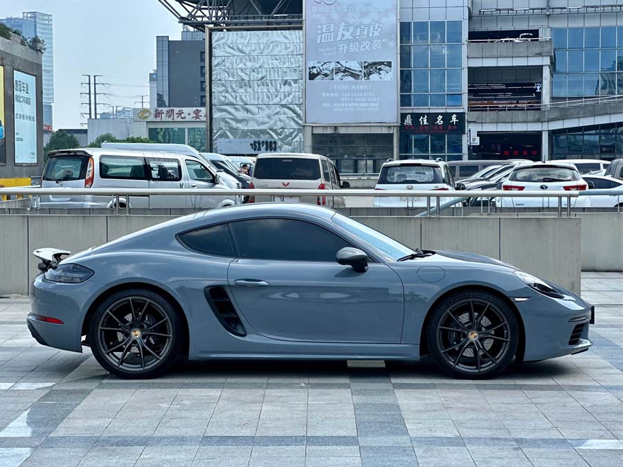 Discover undefined undefined Exterior Interior Images.Find all aspects and details of cars.