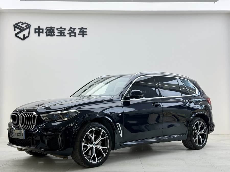 Discover undefined undefined Exterior Interior Images.Find all aspects and details of cars.