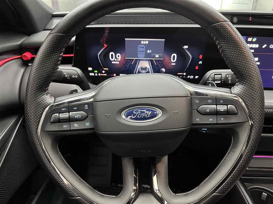 Discover undefined undefined Exterior Interior Images.Find all aspects and details of cars.