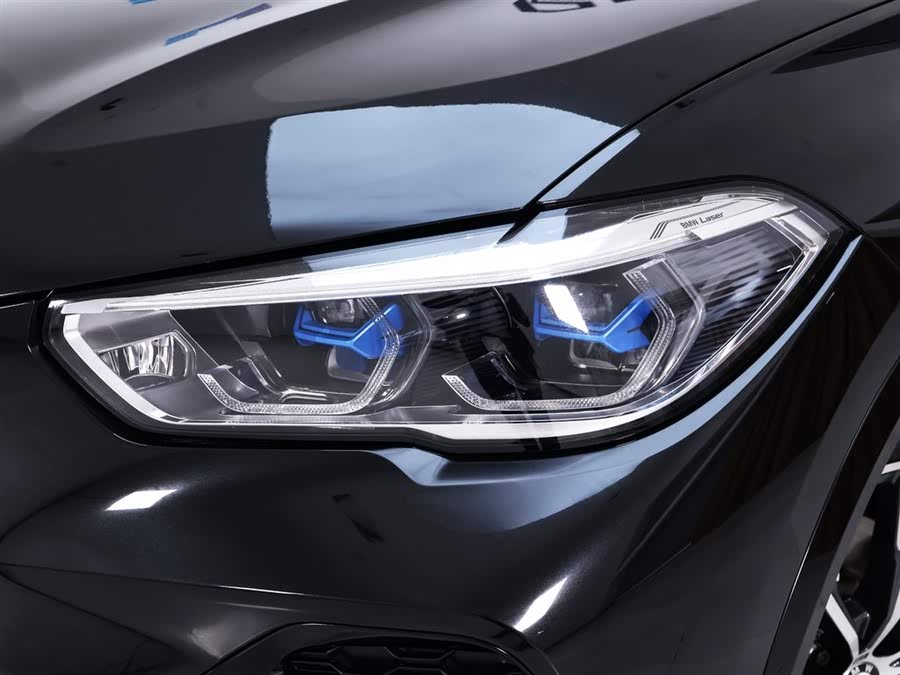 Discover undefined undefined Exterior Interior Images.Find all aspects and details of cars.