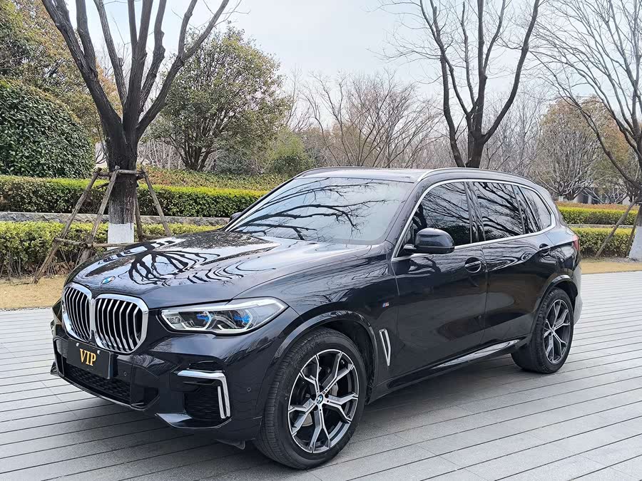 Discover undefined undefined Exterior Interior Images.Find all aspects and details of cars.