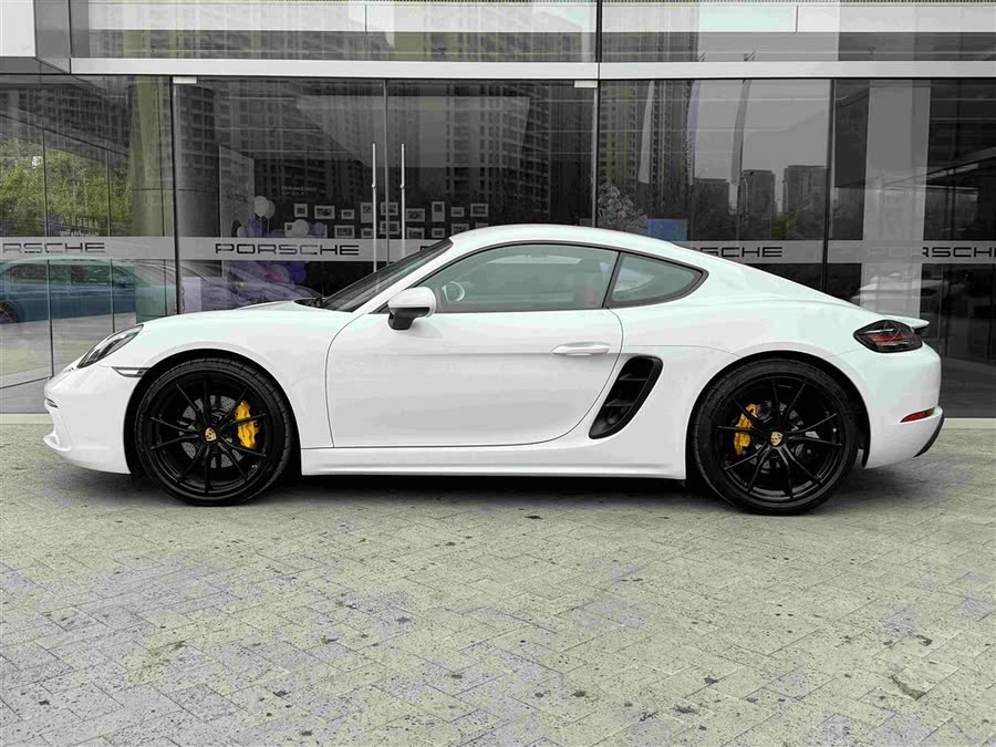 Discover undefined undefined Exterior Interior Images.Find all aspects and details of cars.