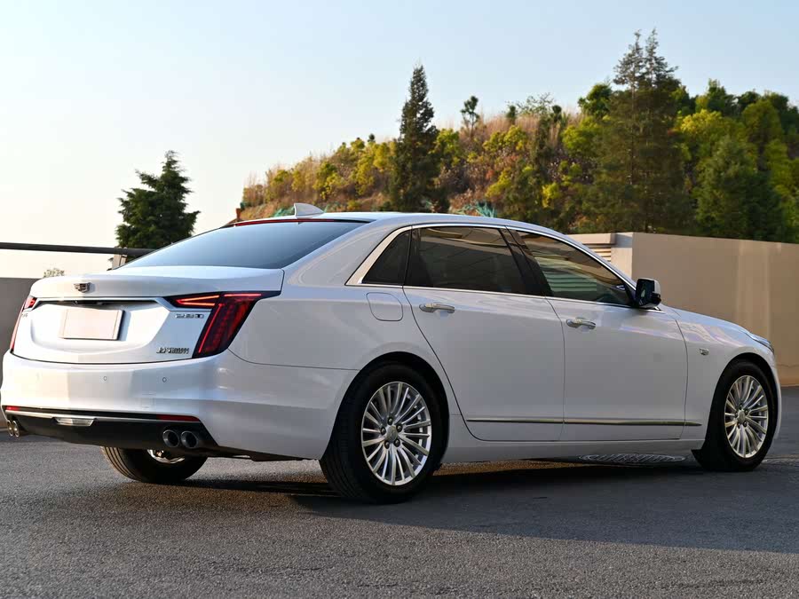 Discover undefined undefined Exterior Interior Images.Find all aspects and details of cars.