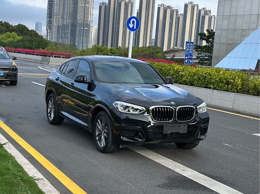 Discover undefined undefined Exterior Interior Images.Find all aspects and details of cars.
