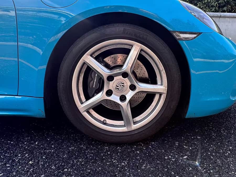 Discover undefined undefined Exterior Interior Images.Find all aspects and details of cars.