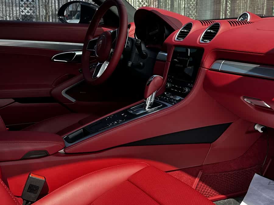 Discover undefined undefined Exterior Interior Images.Find all aspects and details of cars.