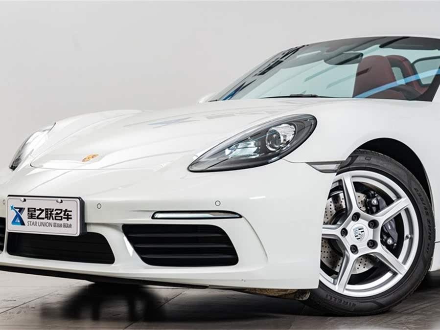 Discover undefined undefined Exterior Interior Images.Find all aspects and details of cars.