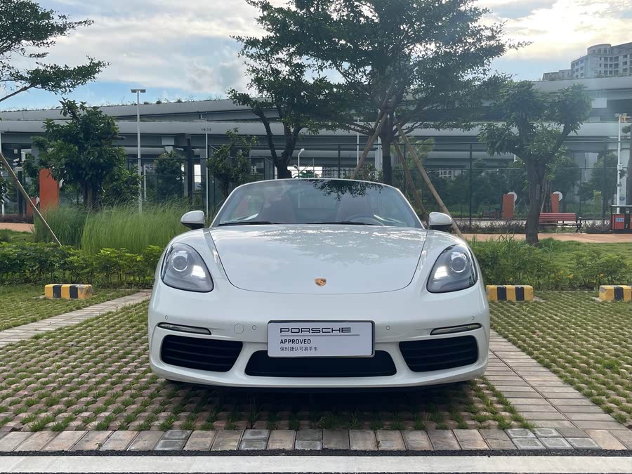 Discover undefined undefined Exterior Interior Images.Find all aspects and details of cars.