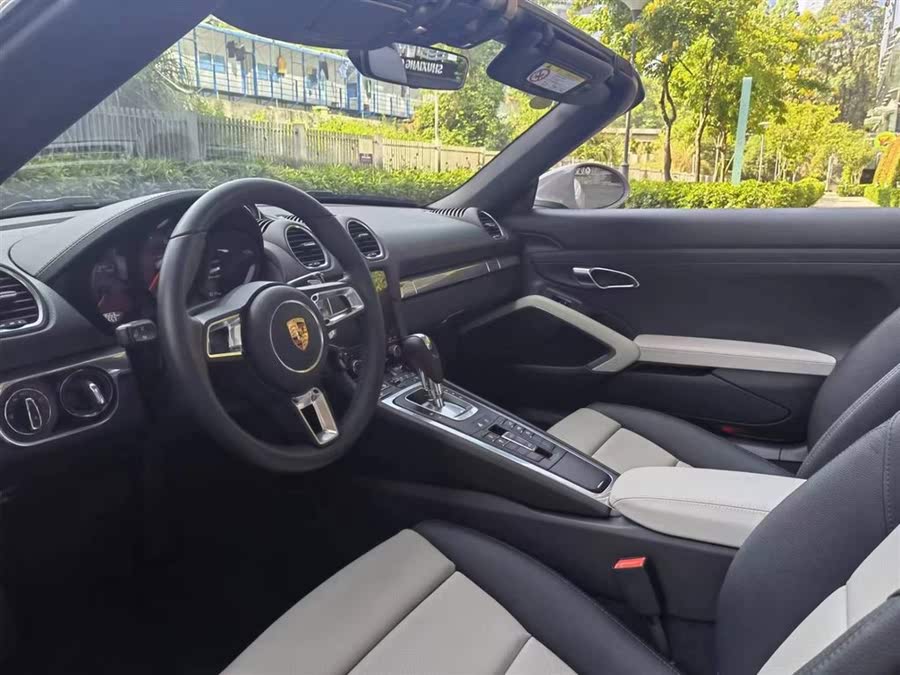 Discover undefined undefined Exterior Interior Images.Find all aspects and details of cars.