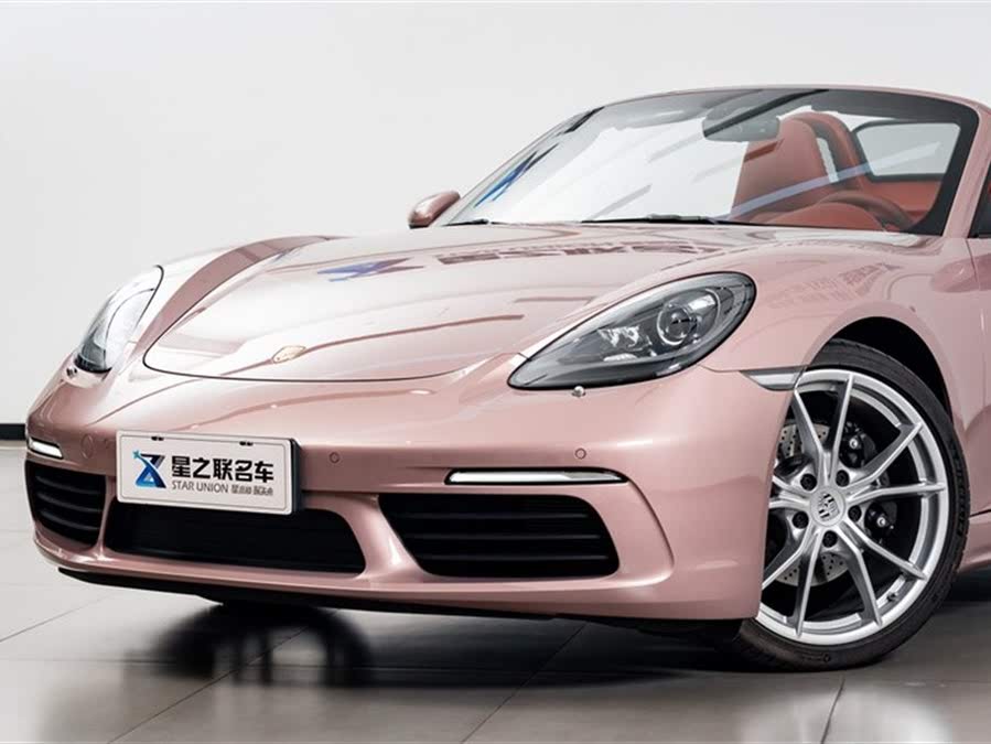 Discover undefined undefined Exterior Interior Images.Find all aspects and details of cars.
