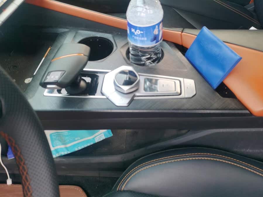 Discover undefined undefined Exterior Interior Images.Find all aspects and details of cars.