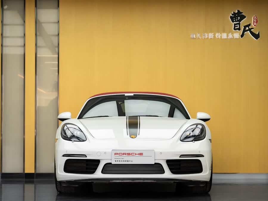 Discover undefined undefined Exterior Interior Images.Find all aspects and details of cars.