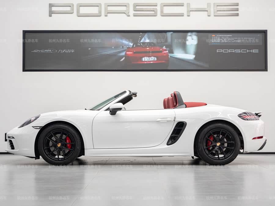 Discover undefined undefined Exterior Interior Images.Find all aspects and details of cars.