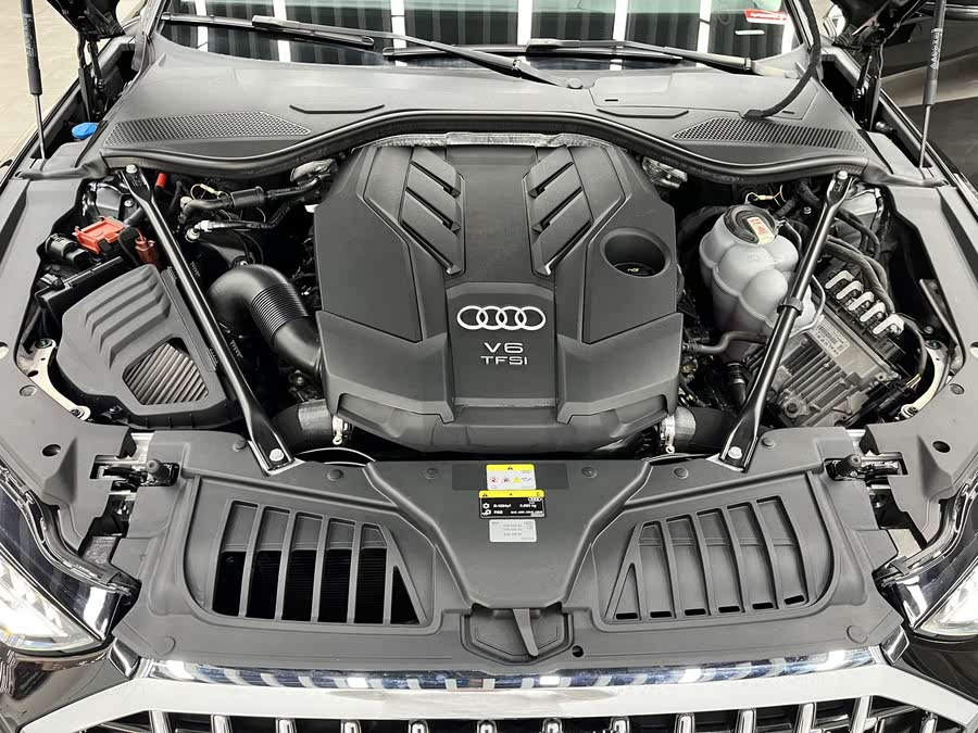 Discover undefined undefined Exterior Interior Images.Find all aspects and details of cars.