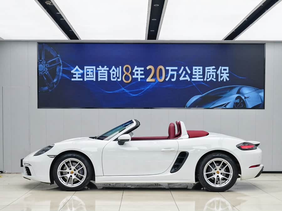 Discover undefined undefined Exterior Interior Images.Find all aspects and details of cars.