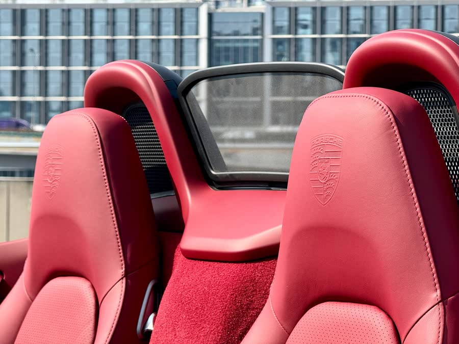 Discover undefined undefined Exterior Interior Images.Find all aspects and details of cars.