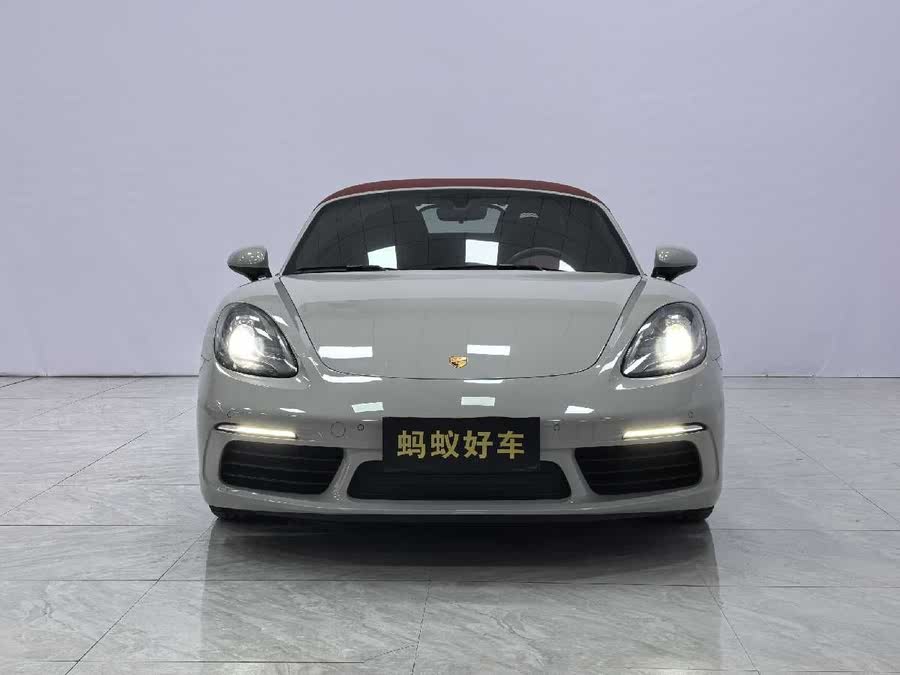 Discover undefined undefined Exterior Interior Images.Find all aspects and details of cars.