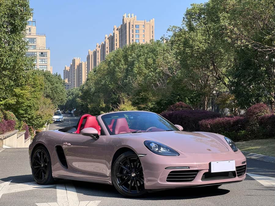 Discover undefined undefined Exterior Interior Images.Find all aspects and details of cars.