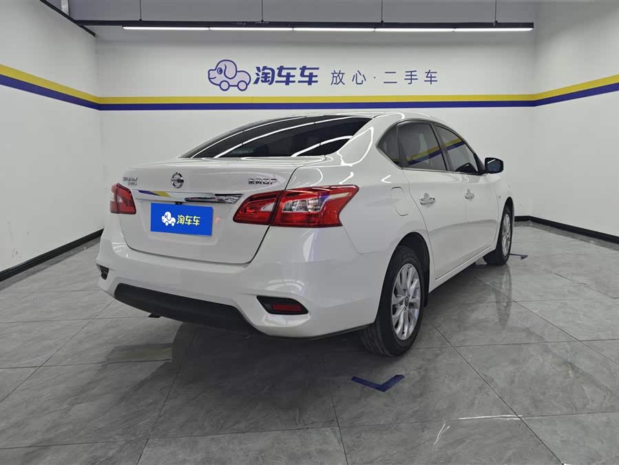 Discover undefined undefined Exterior Interior Images.Find all aspects and details of cars.