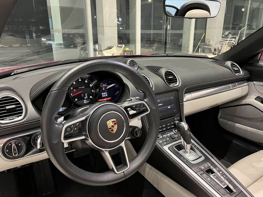 Discover undefined undefined Exterior Interior Images.Find all aspects and details of cars.