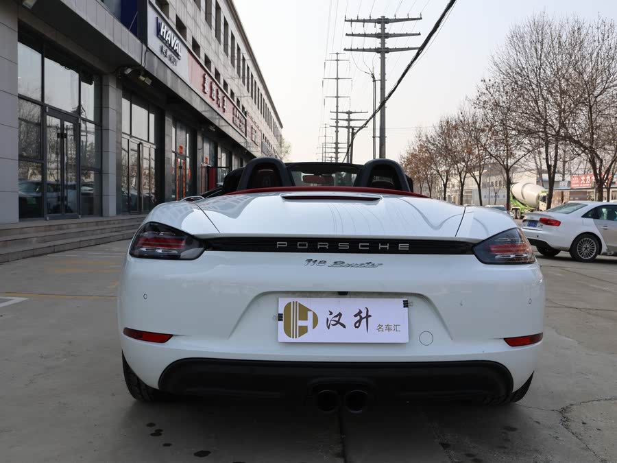 Discover undefined undefined Exterior Interior Images.Find all aspects and details of cars.