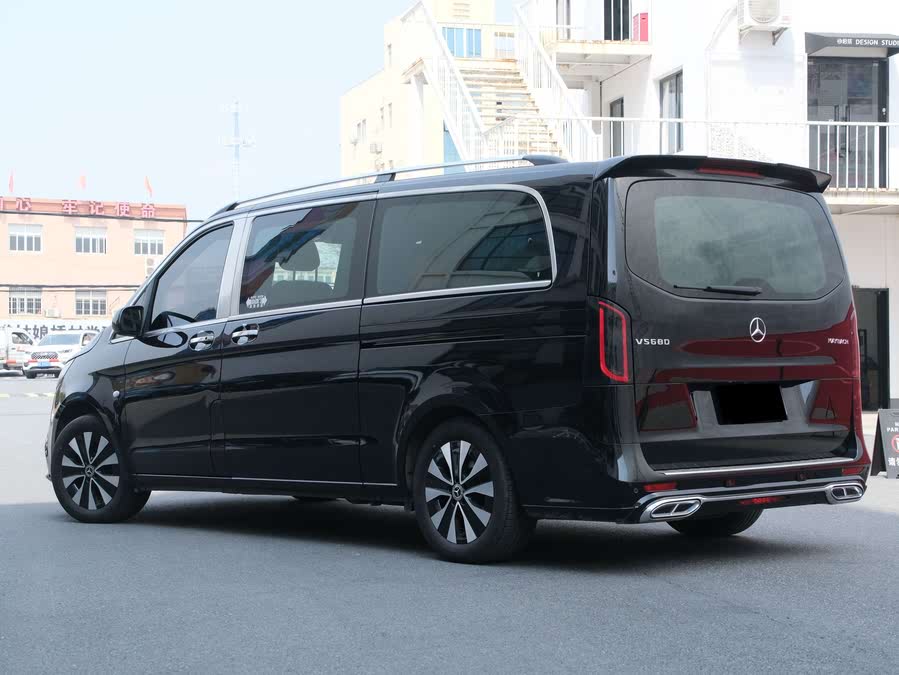Discover undefined undefined Exterior Interior Images.Find all aspects and details of cars.