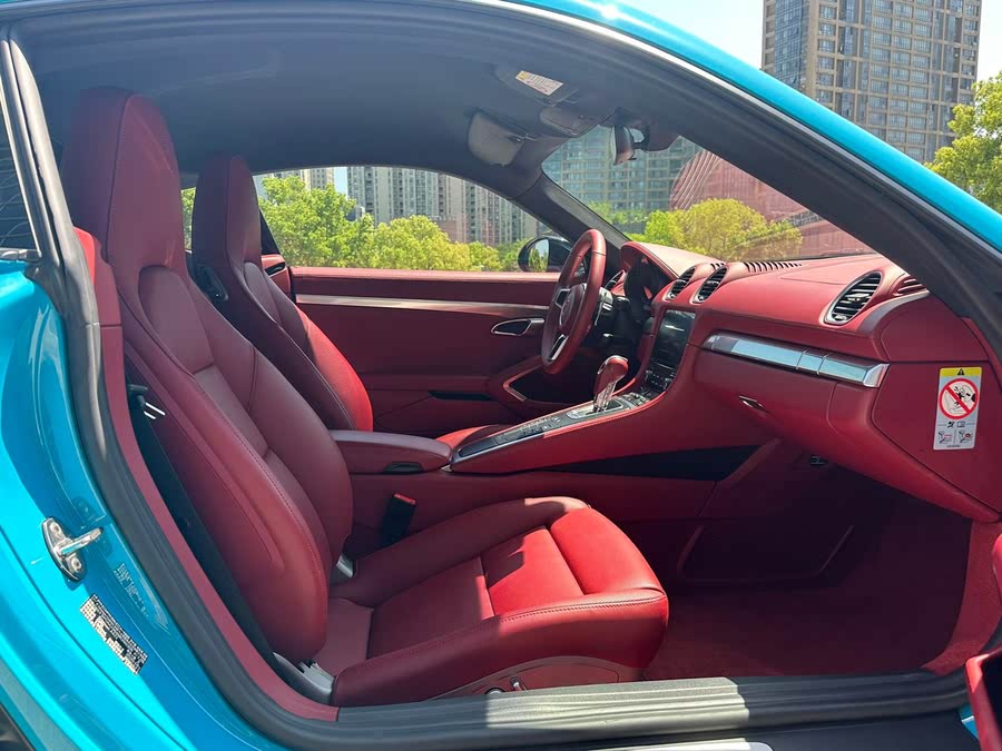 Discover undefined undefined Exterior Interior Images.Find all aspects and details of cars.