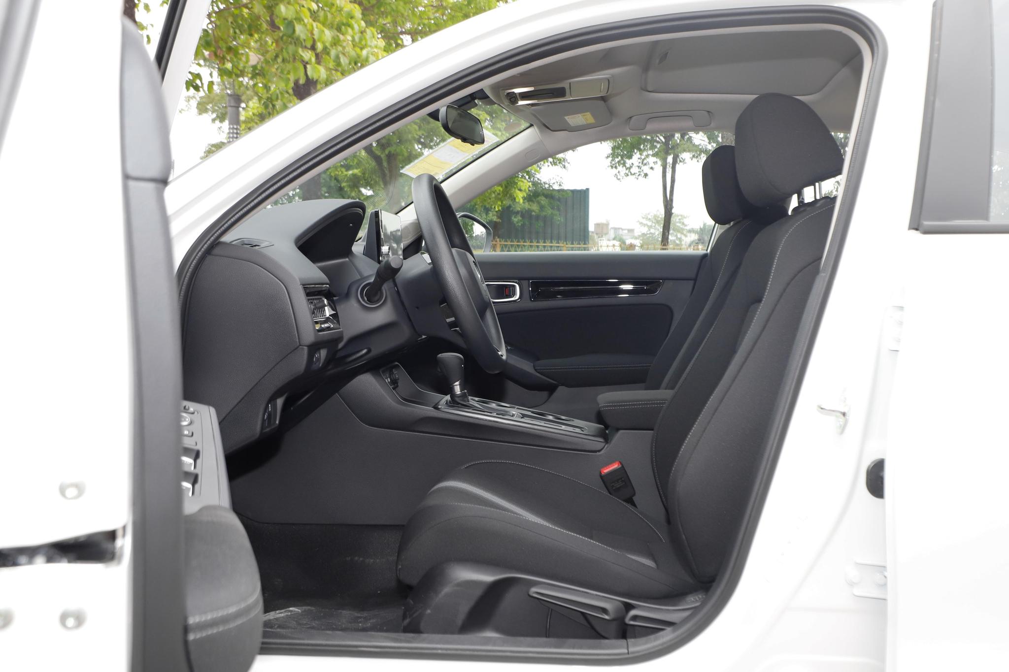 Discover Honda Honda Civic Exterior Interior Images.Find all aspects and details of cars.