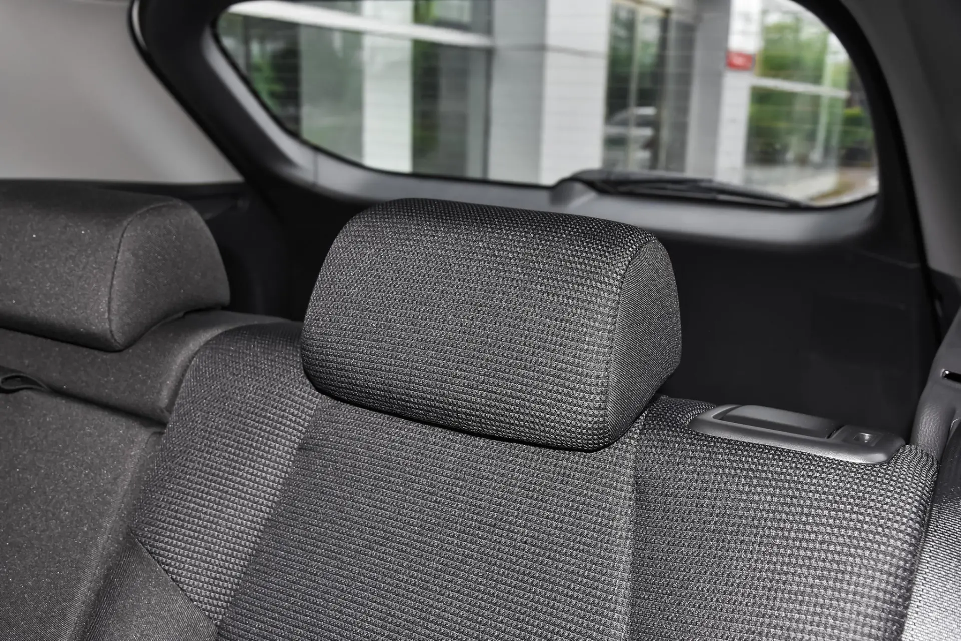 Discover Toyota Toyota RAV4 Exterior Interior Images.Find all aspects and details of cars.