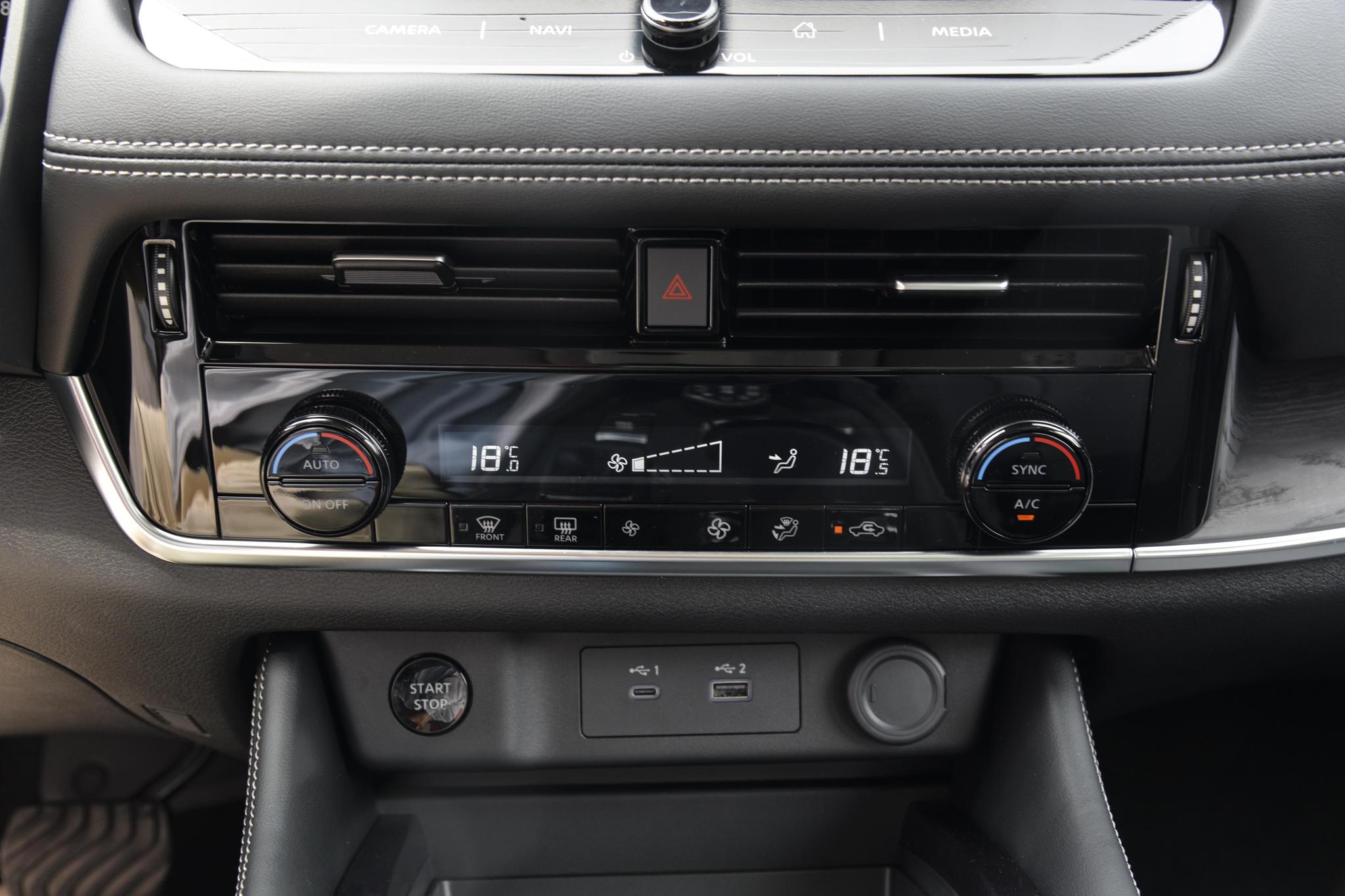 Discover Nissan Nissan XTrail Exterior Interior Images.Find all aspects and details of cars.