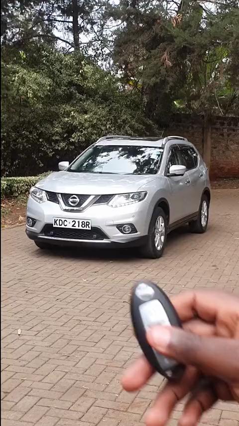 nissan-x-trail-2014-with-sunroof-7-seats-lane-keeping-and