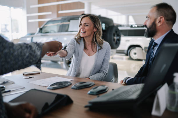 اكتشف كم تكلفة بنتلي الجديدة والمستعملة مع تحليل مفصل لعوامل التسعير، مقارنات بين الموديلات، ونصائح لاختيار السيارة المناسبة لميزانيتك.                         