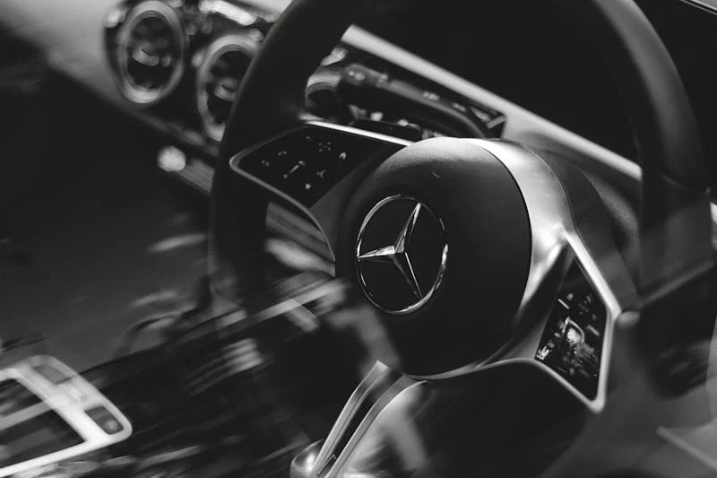 Discover how to choose the best auto car wash service, avoid common mistakes, and keep your vehicle shining. Learn about touchless systems, eco-friendly options, and maintenance tips.