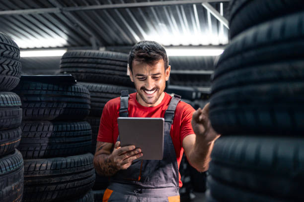 Discover essential tips for VW Touareg brake pads maintenance in 2025. Learn when to replace, how to choose between ceramic/semi-metallic options.