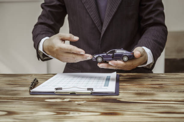 2025 Nissan Pathfinder and Toyota Highlander, exploring the key differences in performance, space, technology and value between the two popular SUVs.