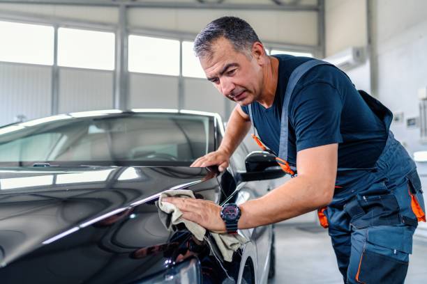 Optimise your 2025 Toyota Avalon's fuel consumption (km/l) with practical driving tips, hybrid efficiency insights and maintenance strategies.